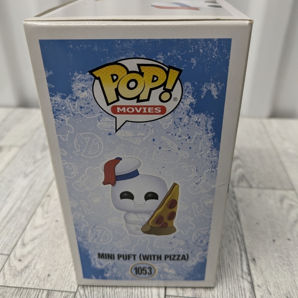 Funko Pop! 1053 Ghostbusters Mini Puft with Pizza Exclusive - Picture 3 of 5